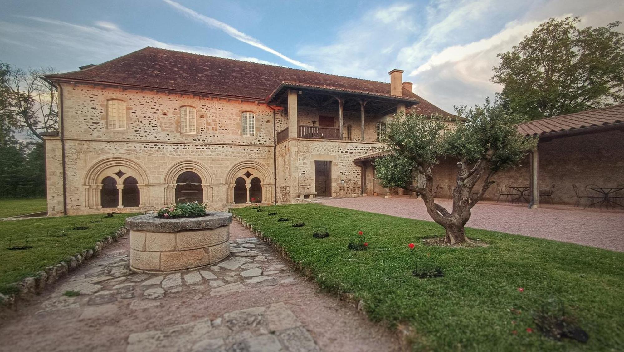 Abbaye Saint Gilbert Bed & Breakfast Bagian luar foto