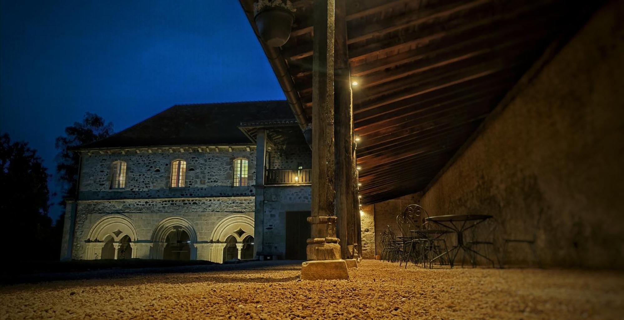 Abbaye Saint Gilbert Bed & Breakfast Bagian luar foto