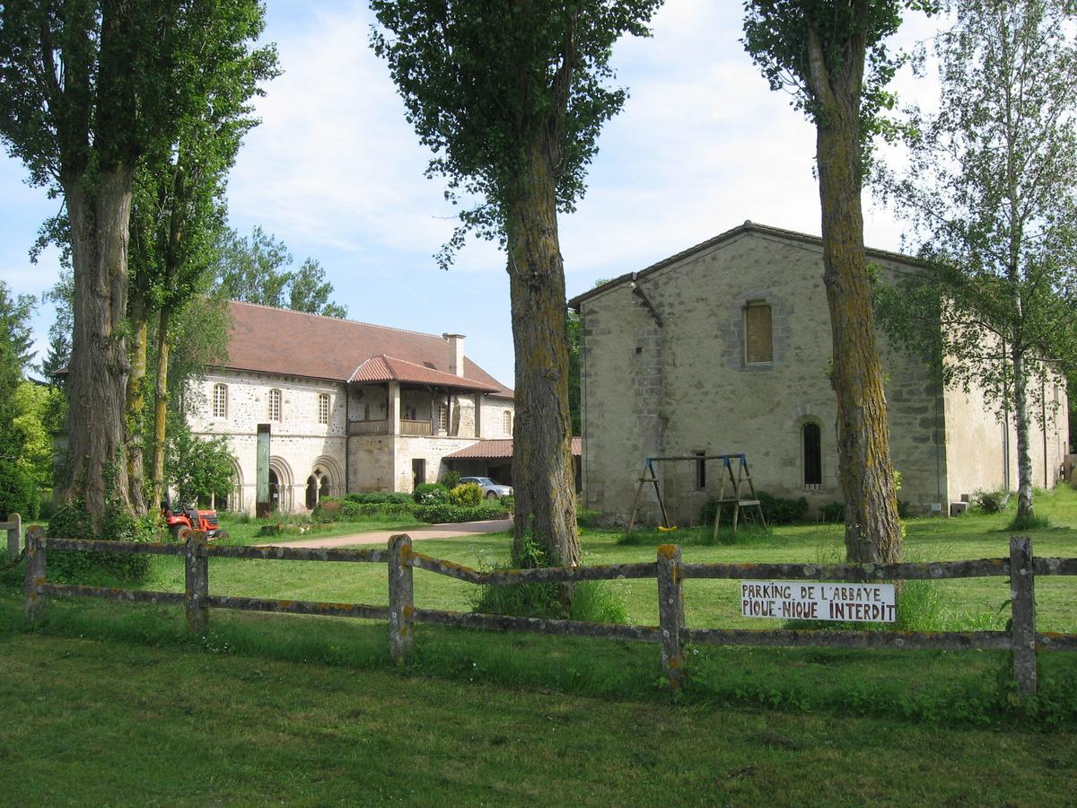 Abbaye Saint Gilbert Bed & Breakfast Bagian luar foto